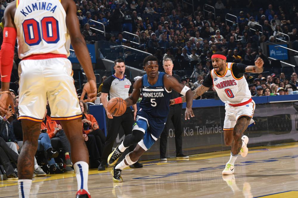 策应还是低 策应还是低